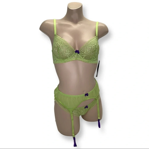 Escante lace lime green lingerie set size medium New With Tags - Picture 1 of 4